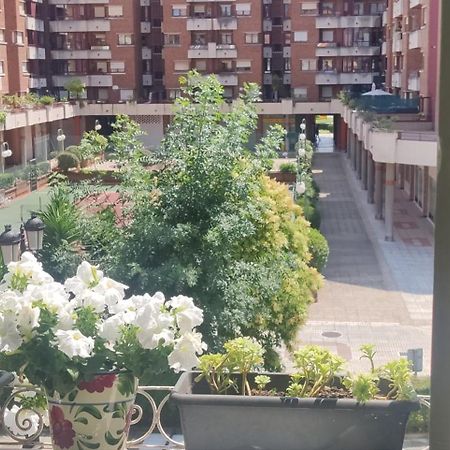 Alojamiento Oviedo 3 Con Parking エクステリア 写真